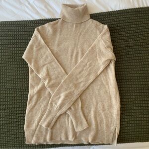 Nordstrom 100% Cashmere Turtleneck Sweater; Size Small